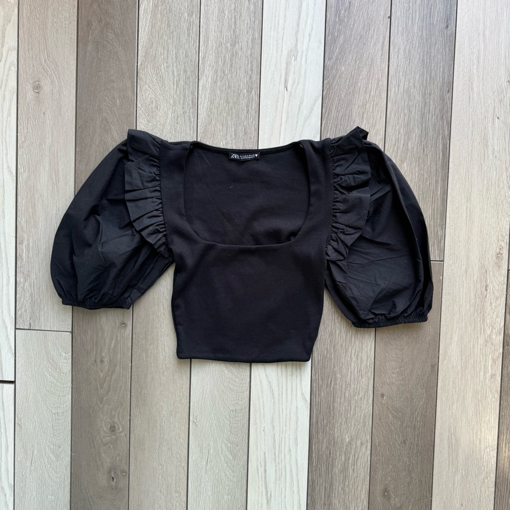Zara Crop Top Balloon Sleeve Black Ribbed Ruffle | Size: Small | Good Condition